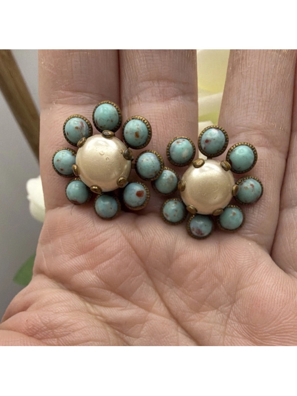 Vintage-Inspired Cream & Turquoise Floral Clip Earrings